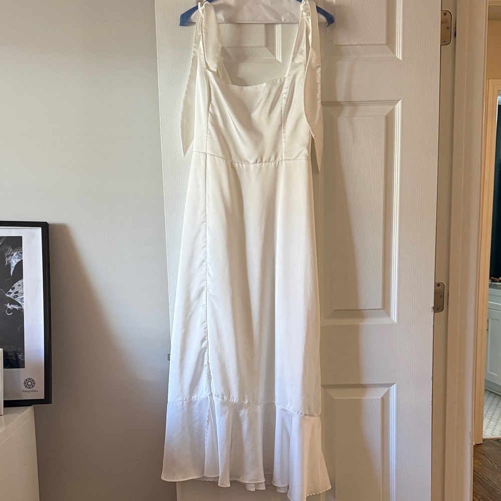 Show Me Your MuMu White Midi Dress